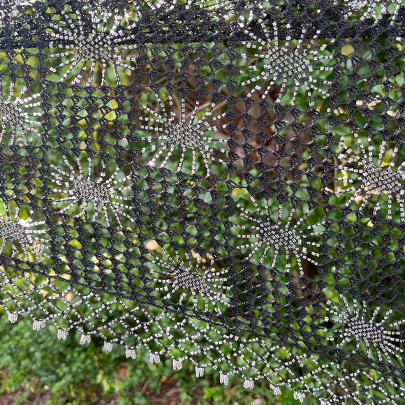 BEADED KNIT BLACK SHAWL - Picture 13 of 14